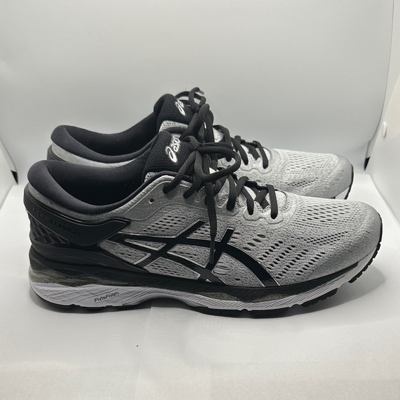 ASICS Men's Gray and Black Athletic Shoes - Picture 3 of 7